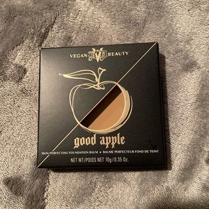KVD Good Apple Foundation